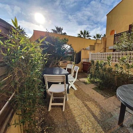 Studio De 23 M2 Avec Jardinet 400M De La Plage เลอบาร์กาแรส ภายนอก รูปภาพ